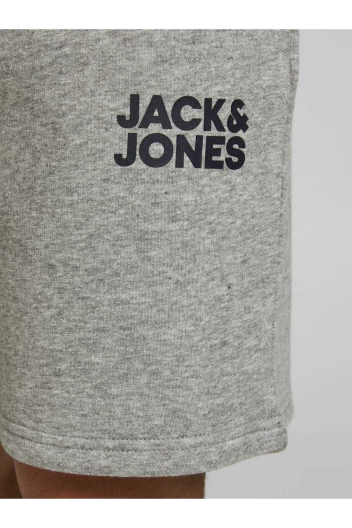 خرید شلوارک مردانه ترک جدید شیک Jack Jones رنگ نقره ای کد ty103036586