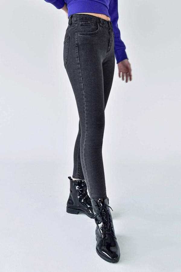 خرید ارزان شلوار جین زنانه اسپرت برند Addax رنگ نقره ای کد ty35145953