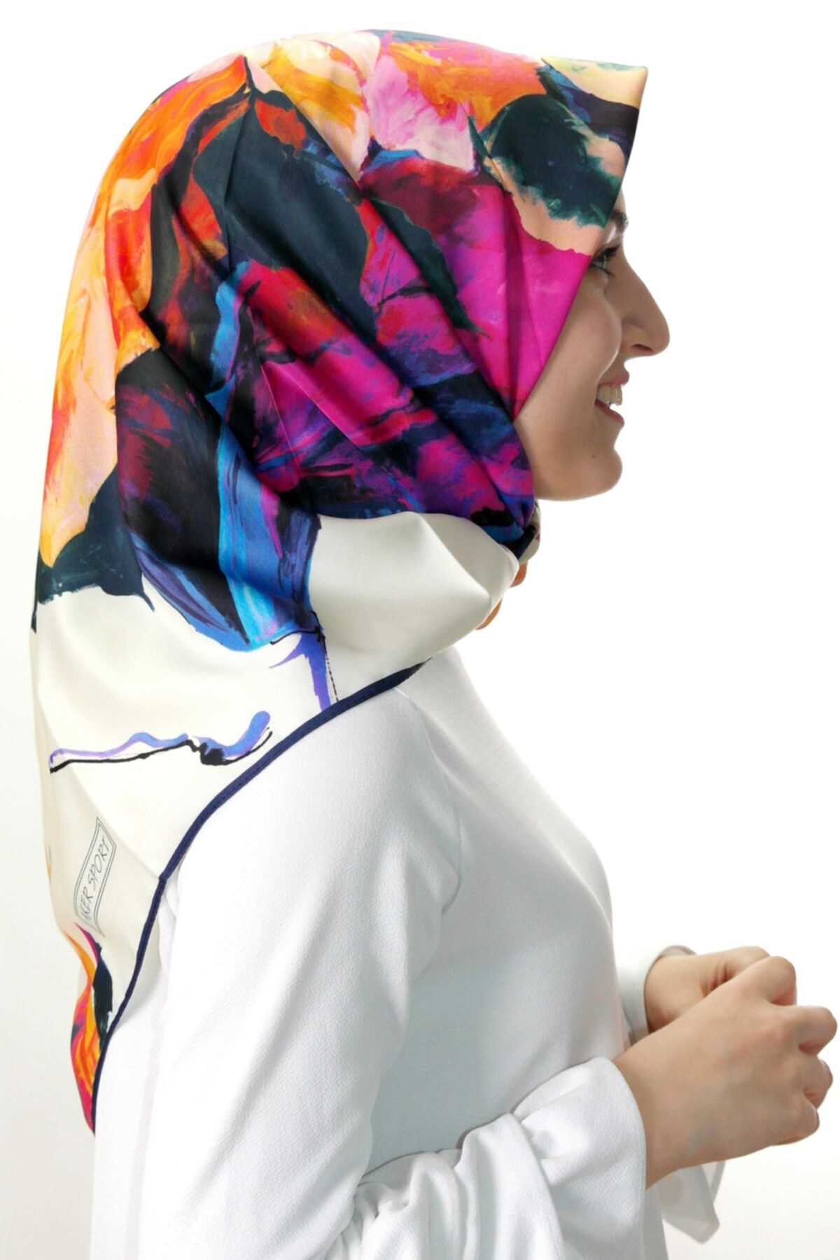 روسری دخترانه طرح دار برند Aker رنگ بژ کد ty42886214