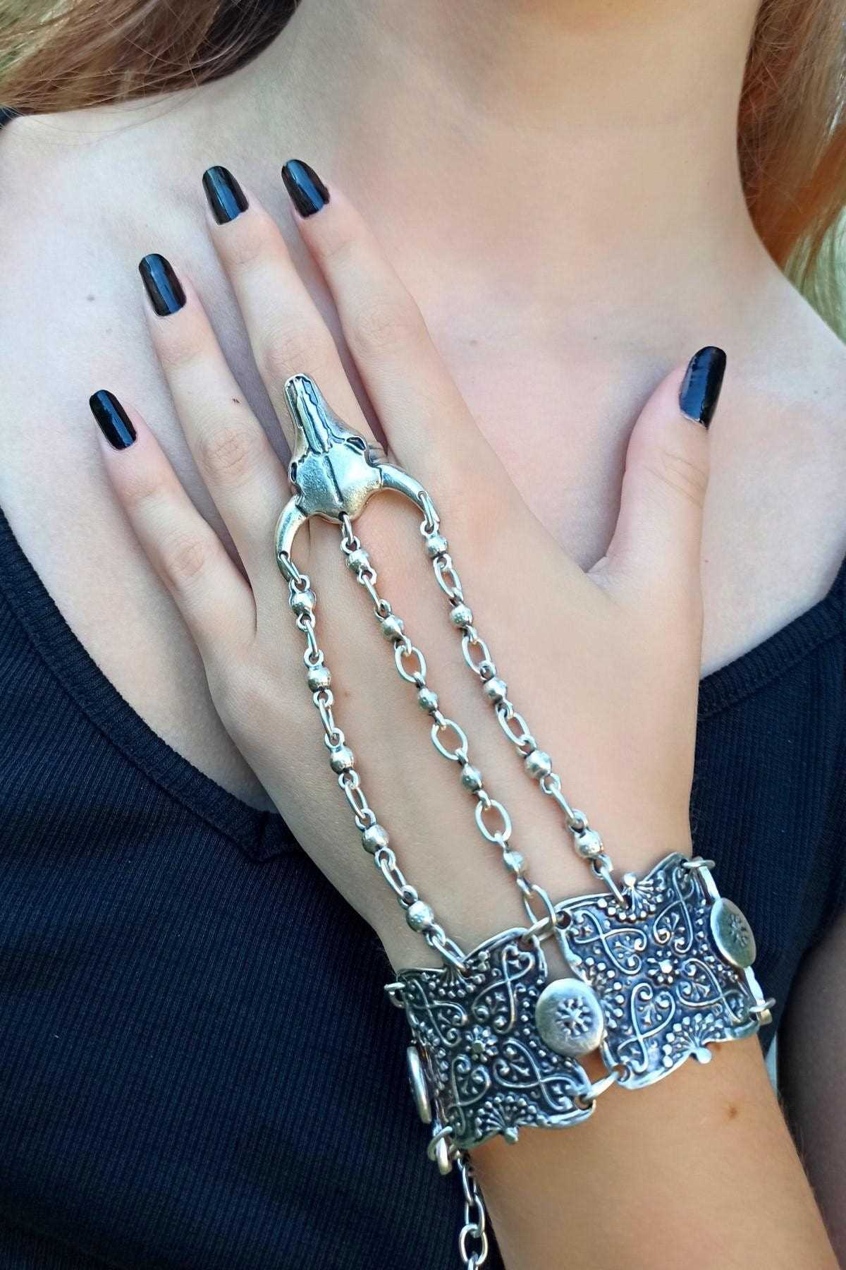 دستبند انگشتی نقره طرح جدید برند Fildişi Aksesuar رنگ نقره ای کد ty126928289