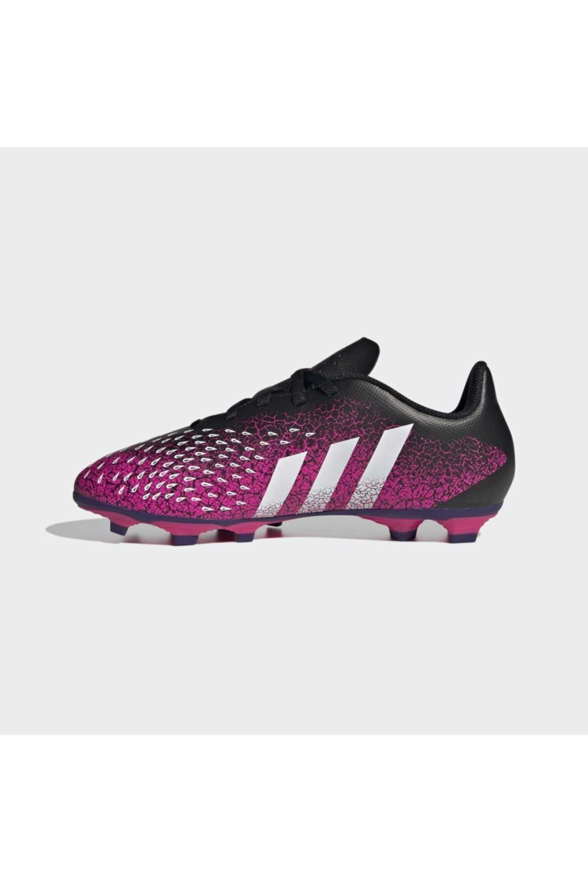 خرید اینترنتی کفش فوتبال دخترانه شیک برند adidas کد ty100893930