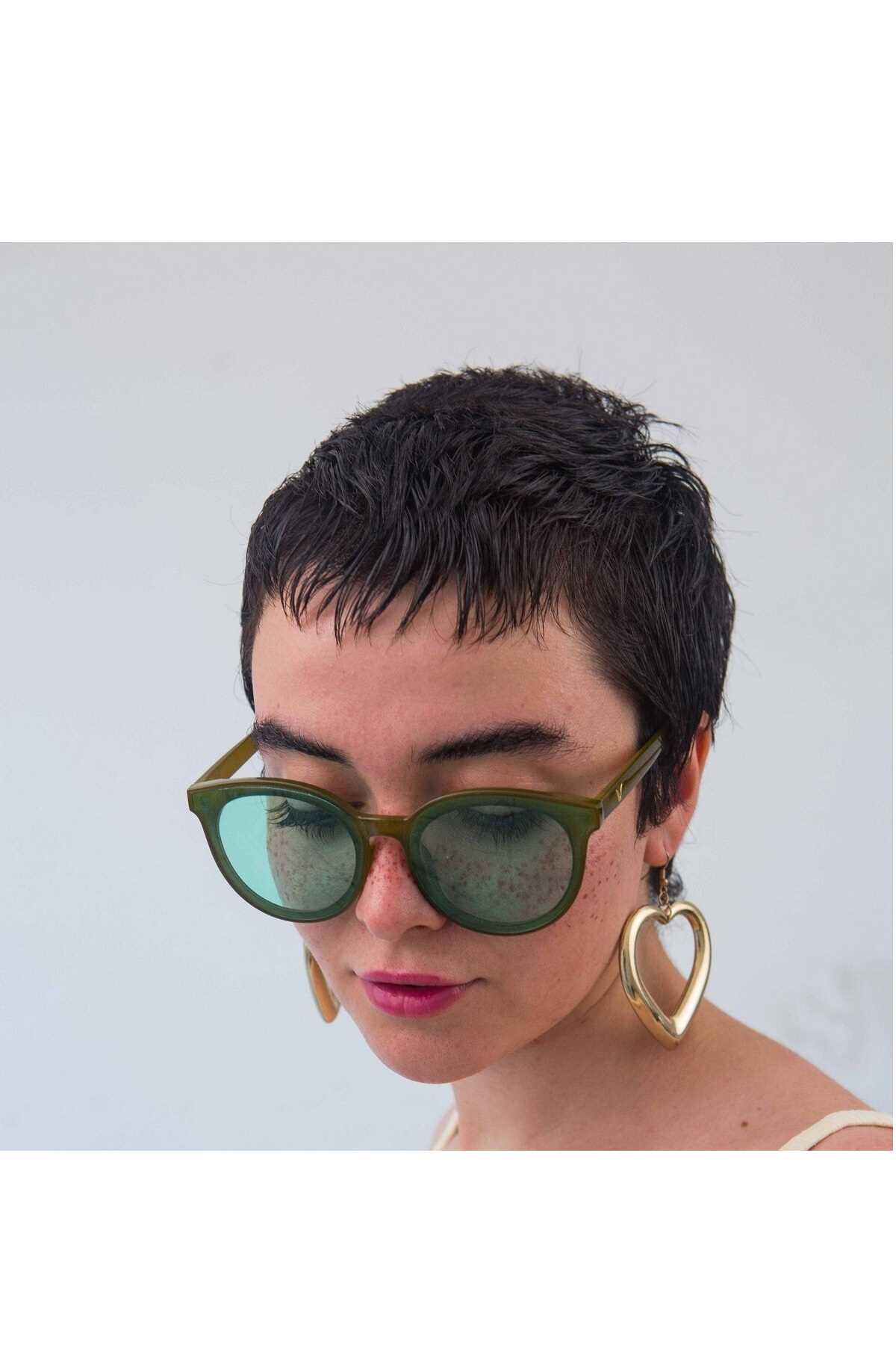 عینک آفتابی زنانه مدل دار برند Bilge Karga رنگ سبز کد ty46225771