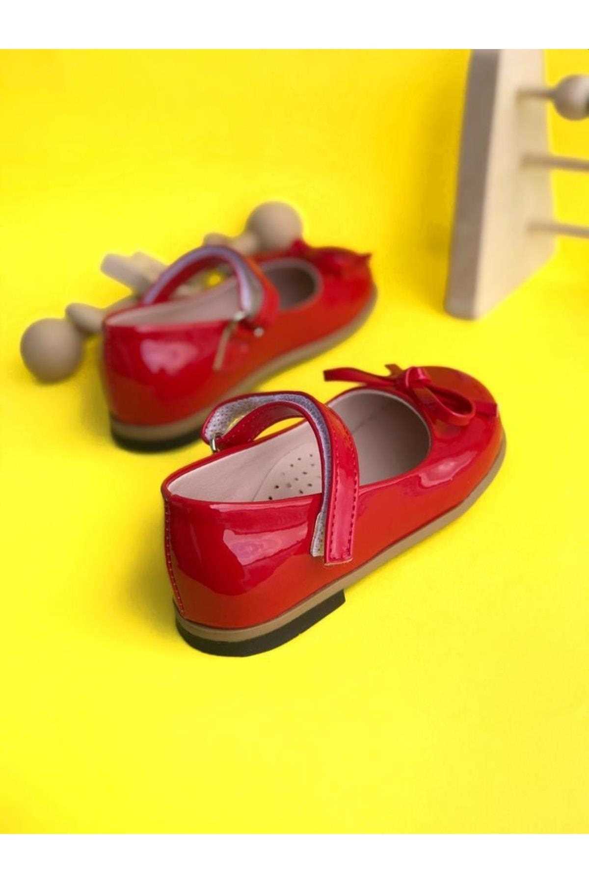 سفارش  کفش تخت بچه گانه دخترانه شیک Surpie Shoes رنگ قرمز ty312805846